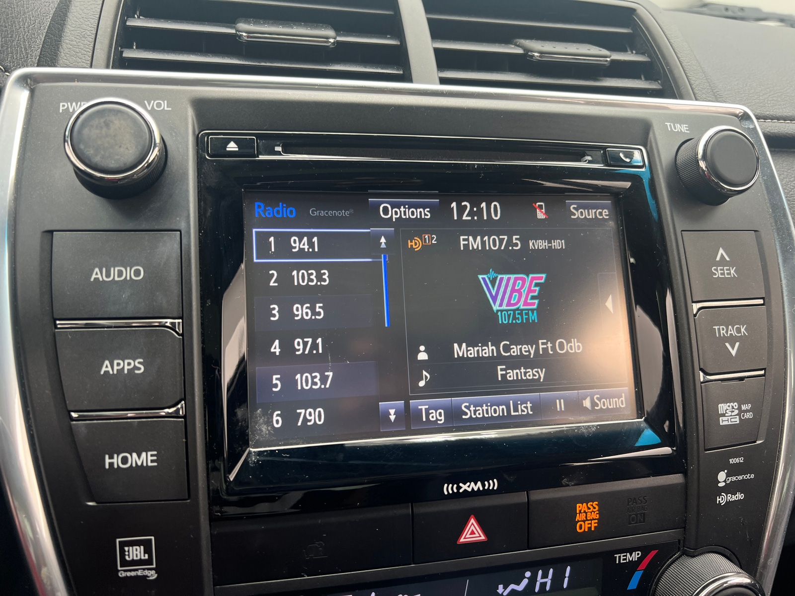 Thumbnail: 2016 Toyota Camry - 4