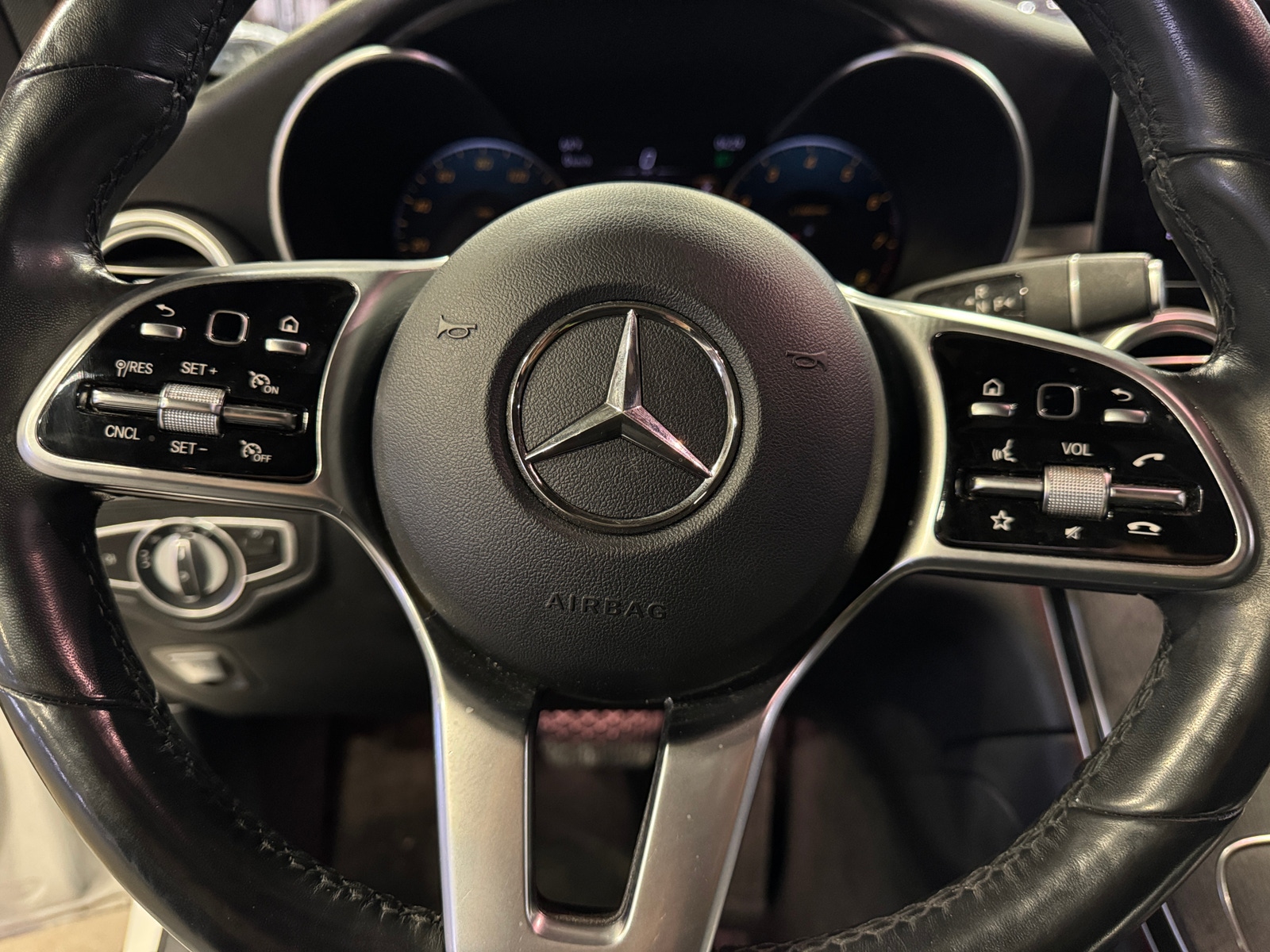 Thumbnail: 2021 Mercedes-Benz GLC - 4