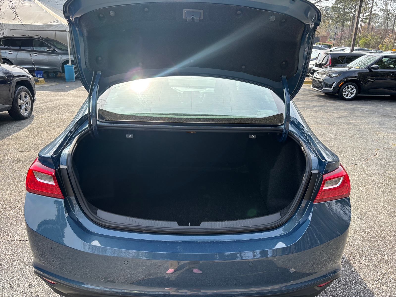 Thumbnail: 2024 Chevrolet Malibu - 6