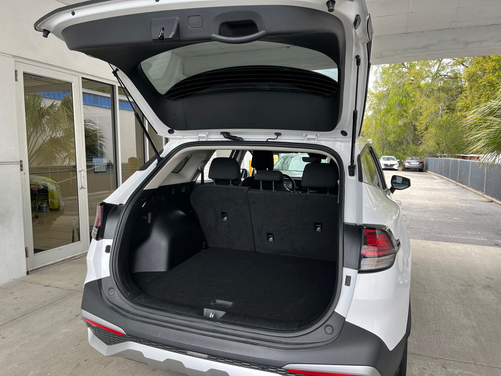 Thumbnail: 2025 Kia Sportage - 6