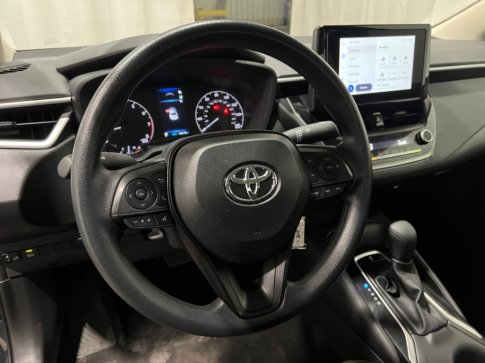 Thumbnail: 2025 Toyota Corolla - 5