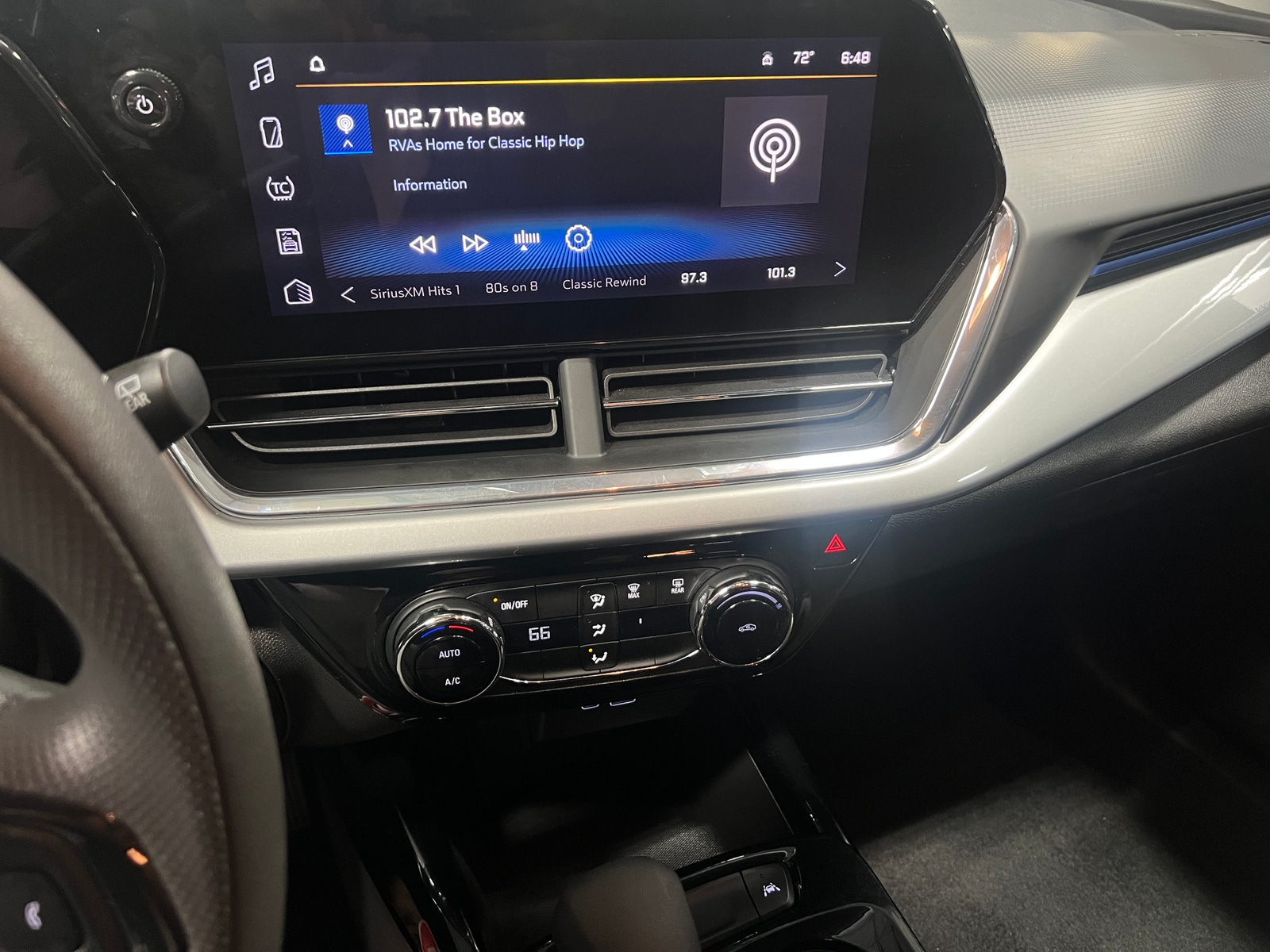 Thumbnail: 2025 Chevrolet Trax - 4