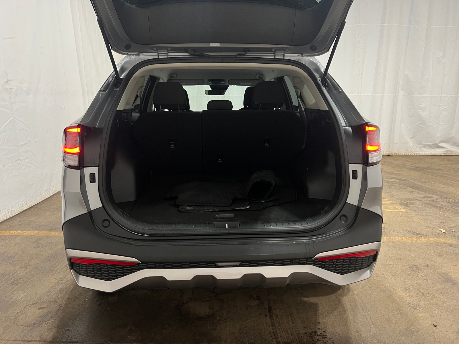 Thumbnail: 2025 Kia Sportage - 7