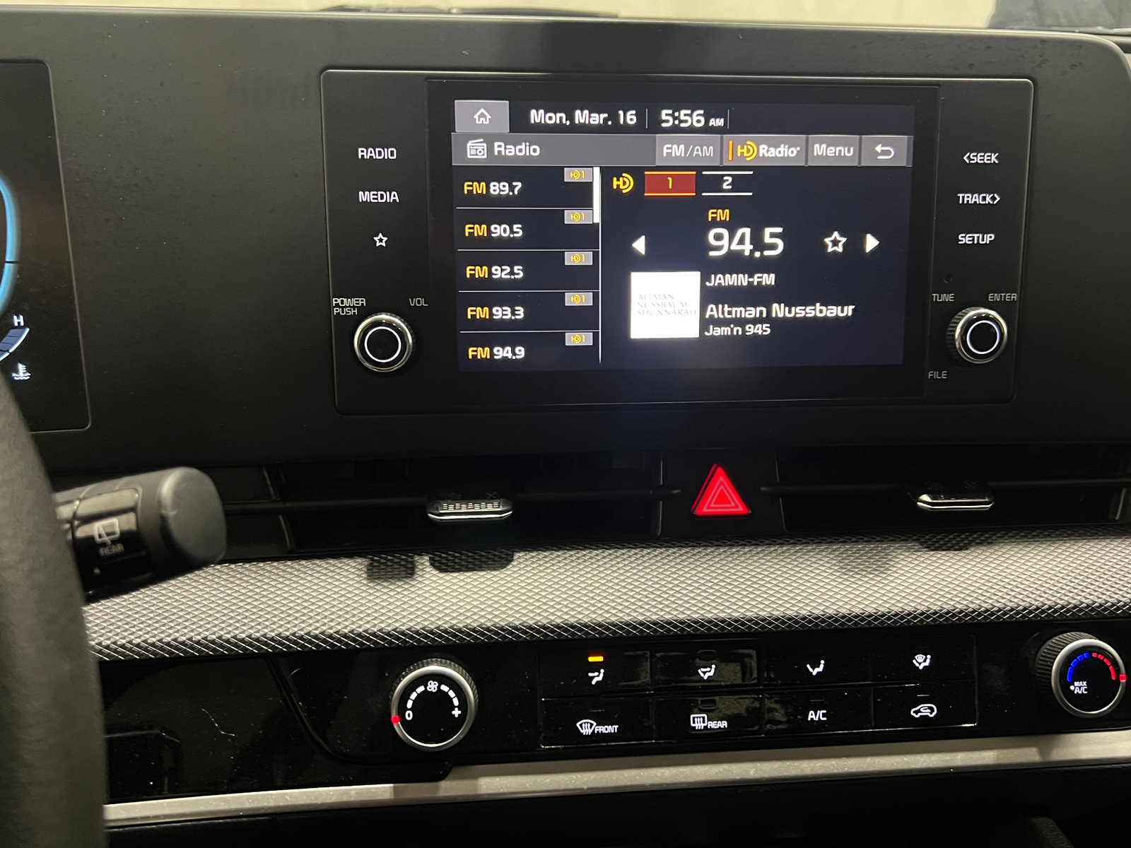 Thumbnail: 2025 Kia Sportage - 4