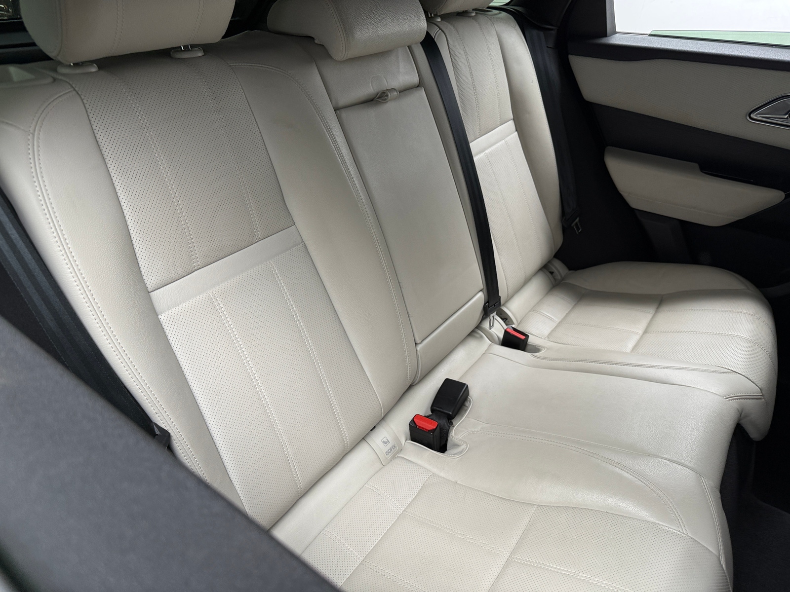 Thumbnail: 2021 Land Rover Range Rover Velar - 5