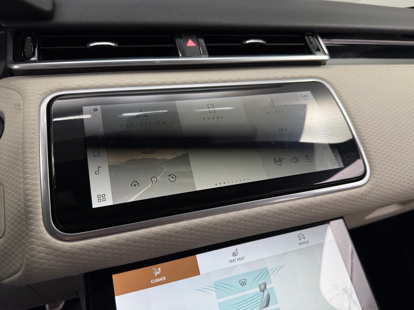 Thumbnail: 2021 Land Rover Range Rover Velar - 3