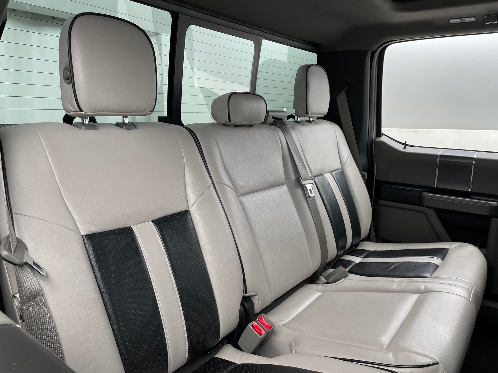 Thumbnail: 2016 Ford Econoline - 6