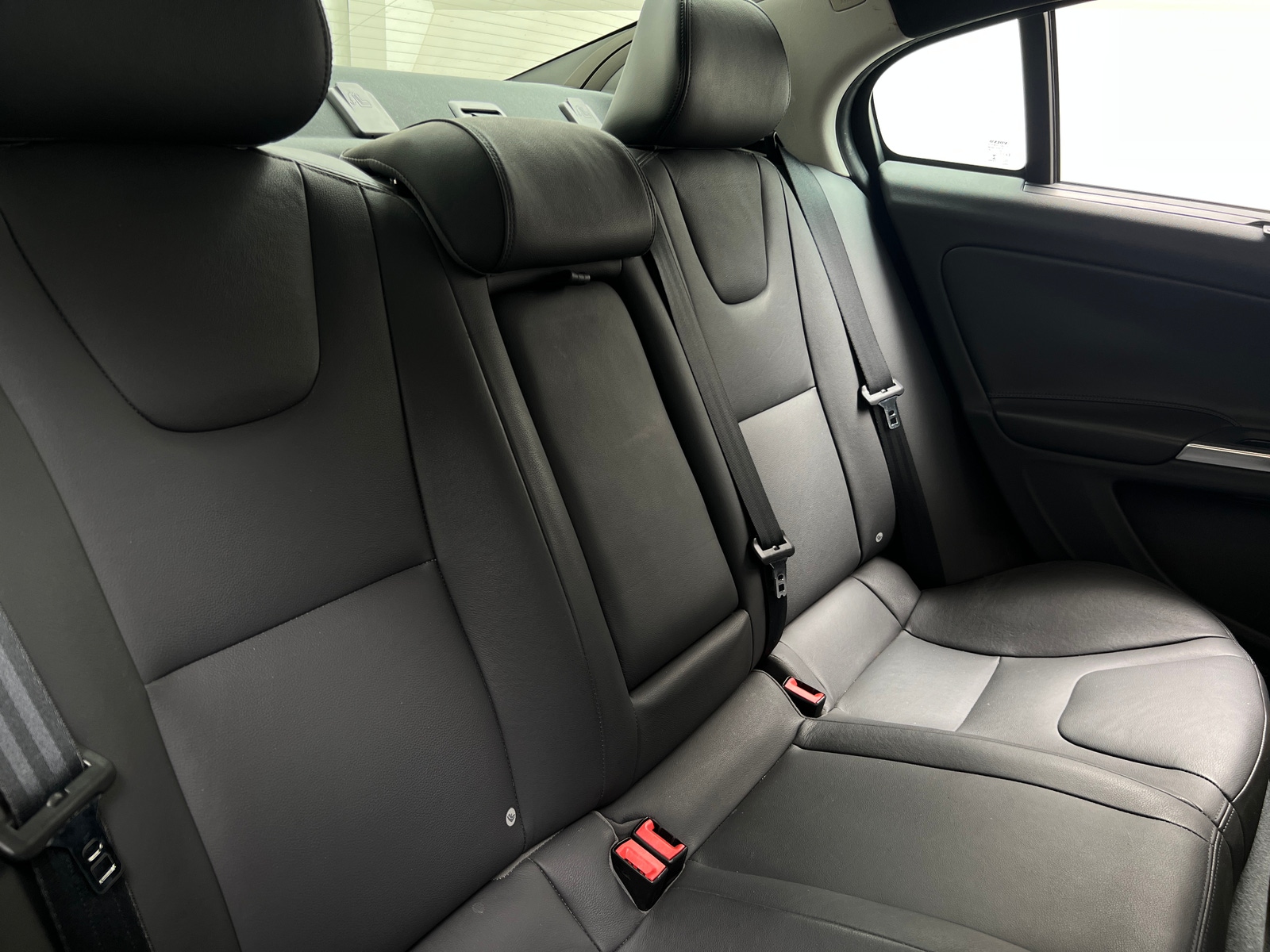 Thumbnail: 2018 Volvo S60 - 5