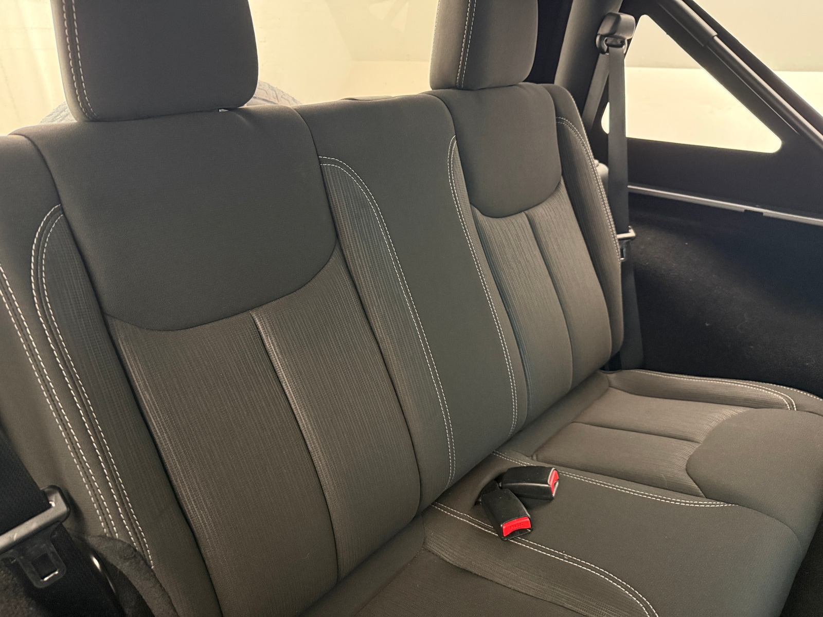 Thumbnail: 2016 Jeep Wrangler - 6