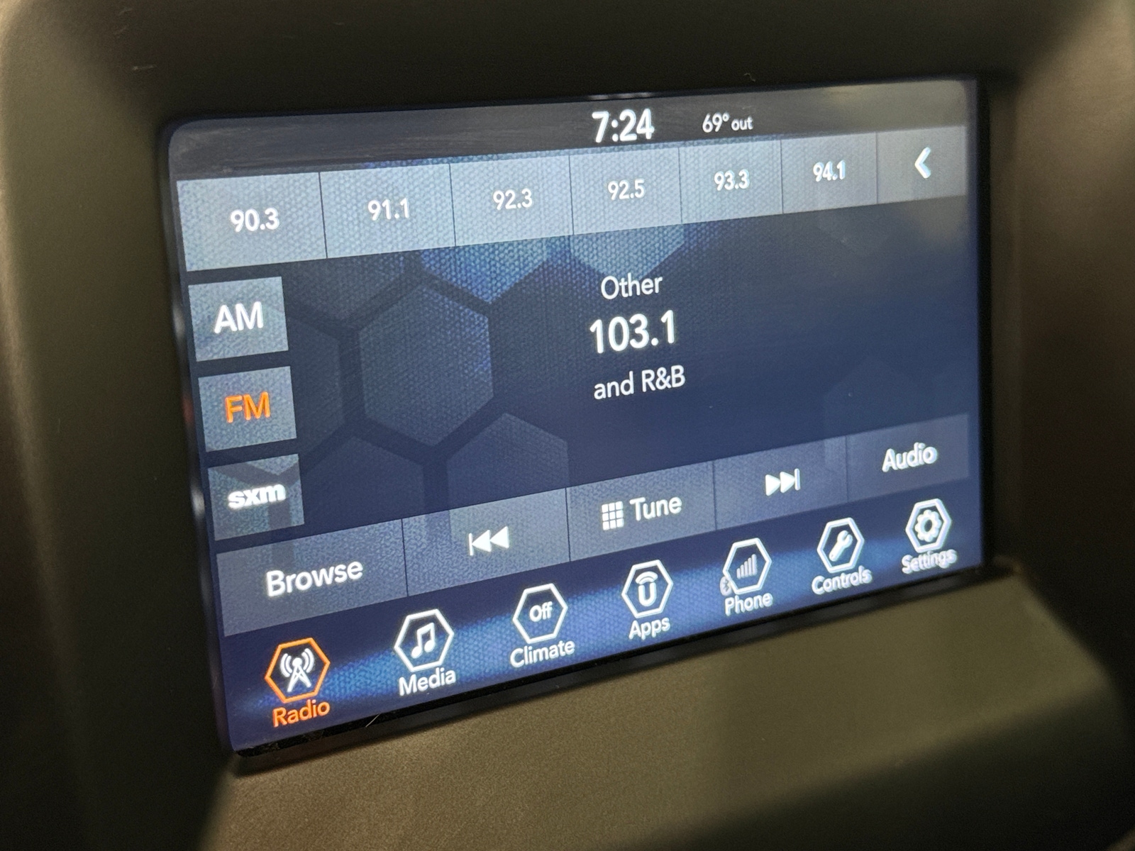 Thumbnail: 2018 Jeep Compass - 3