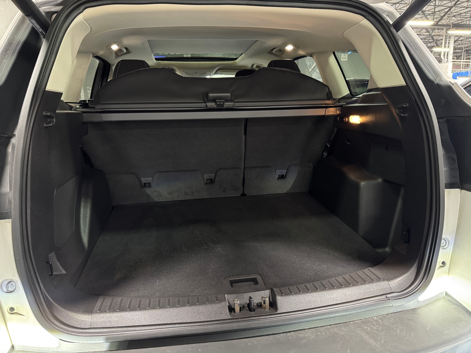 Thumbnail: 2019 Ford Escape - 6