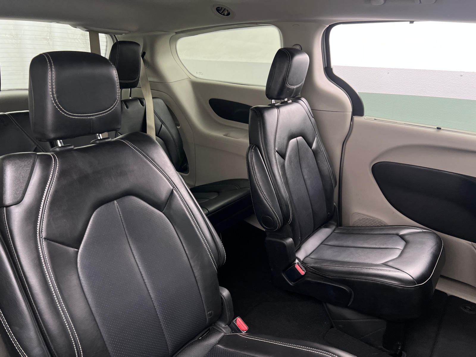 Thumbnail: 2024 Chrysler Pacifica - 5