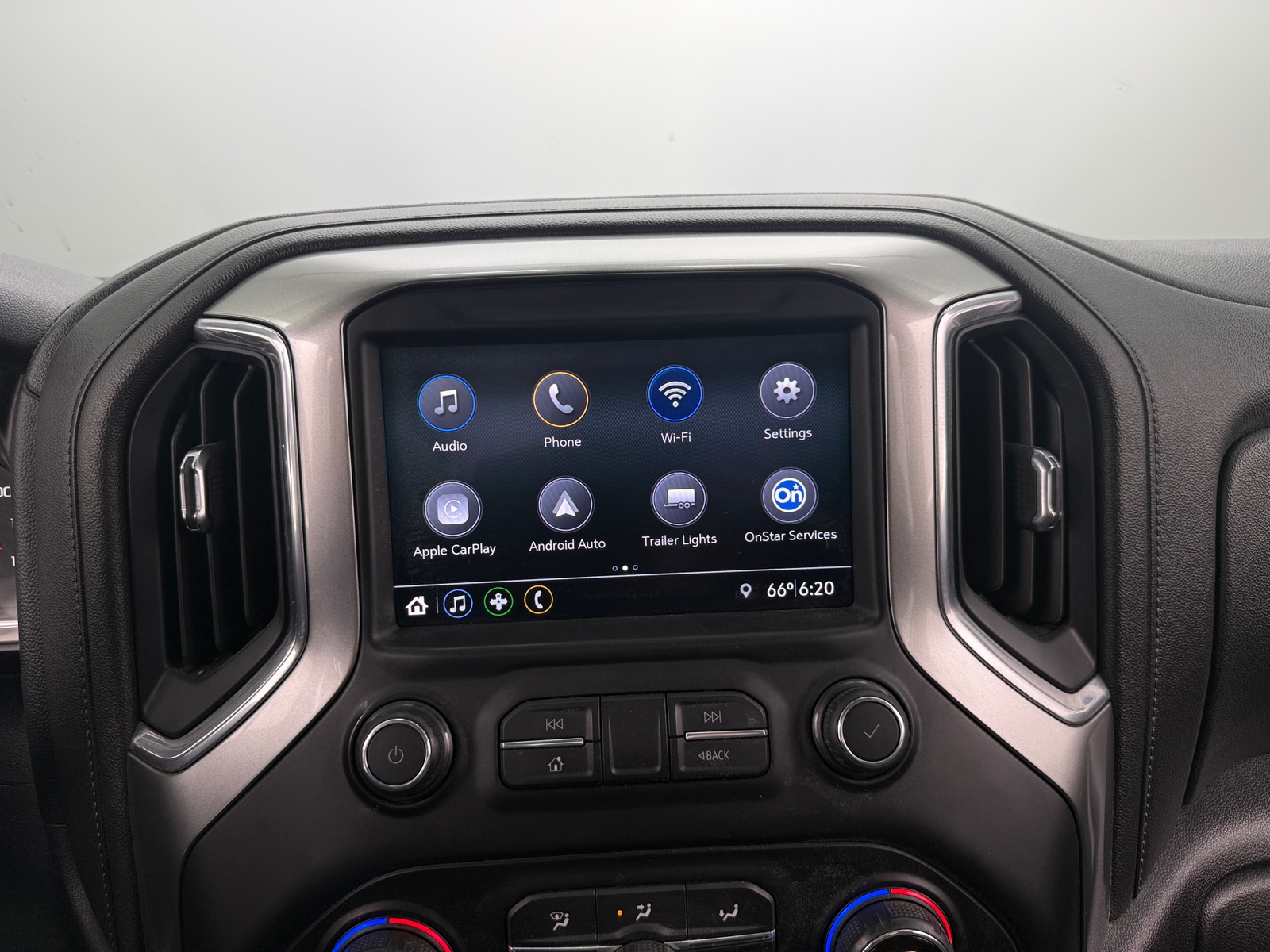 Thumbnail: 2019 Chevrolet Silverado 1500 - 4