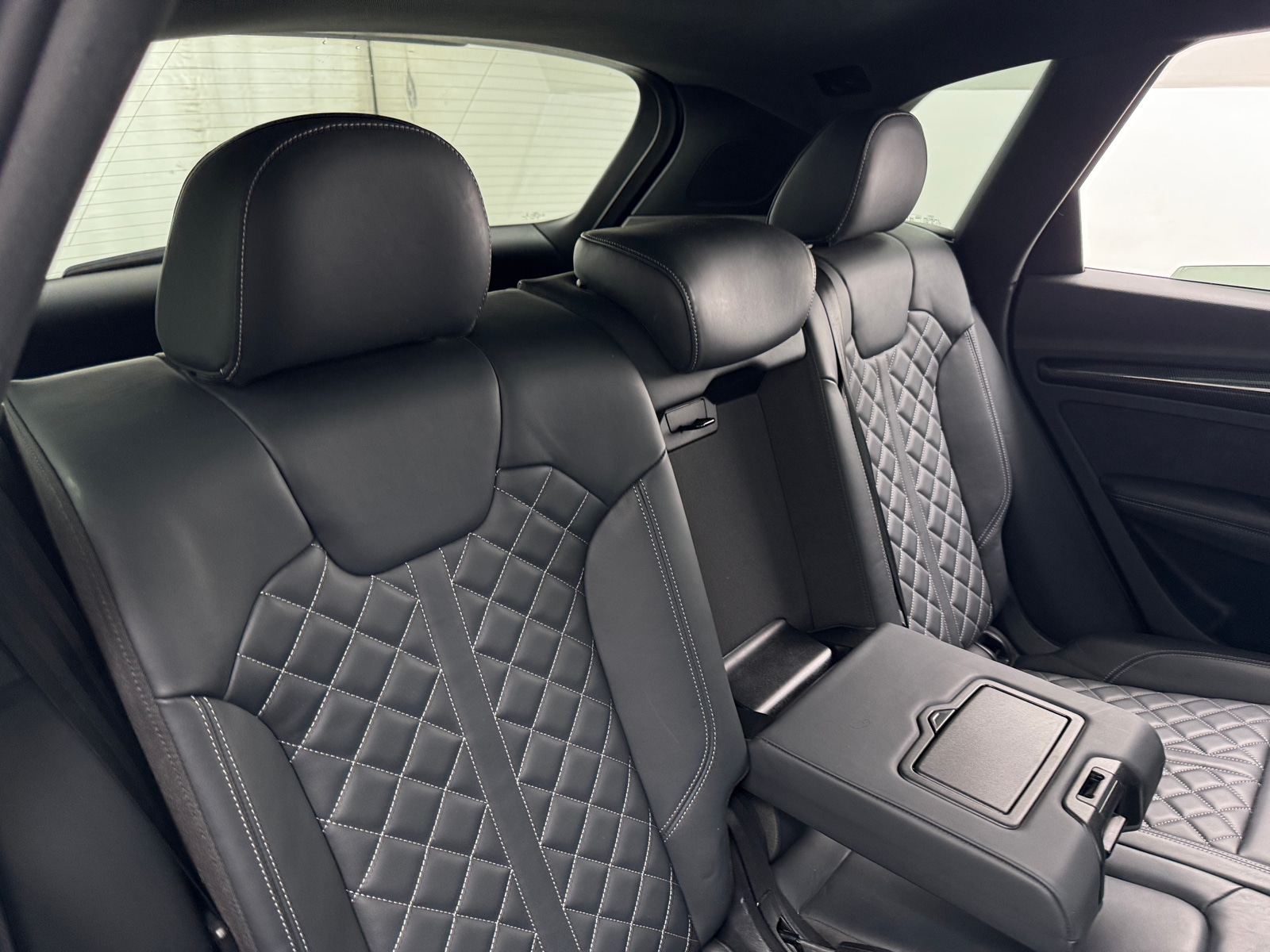 Thumbnail: 2019 Audi SQ5 - 5