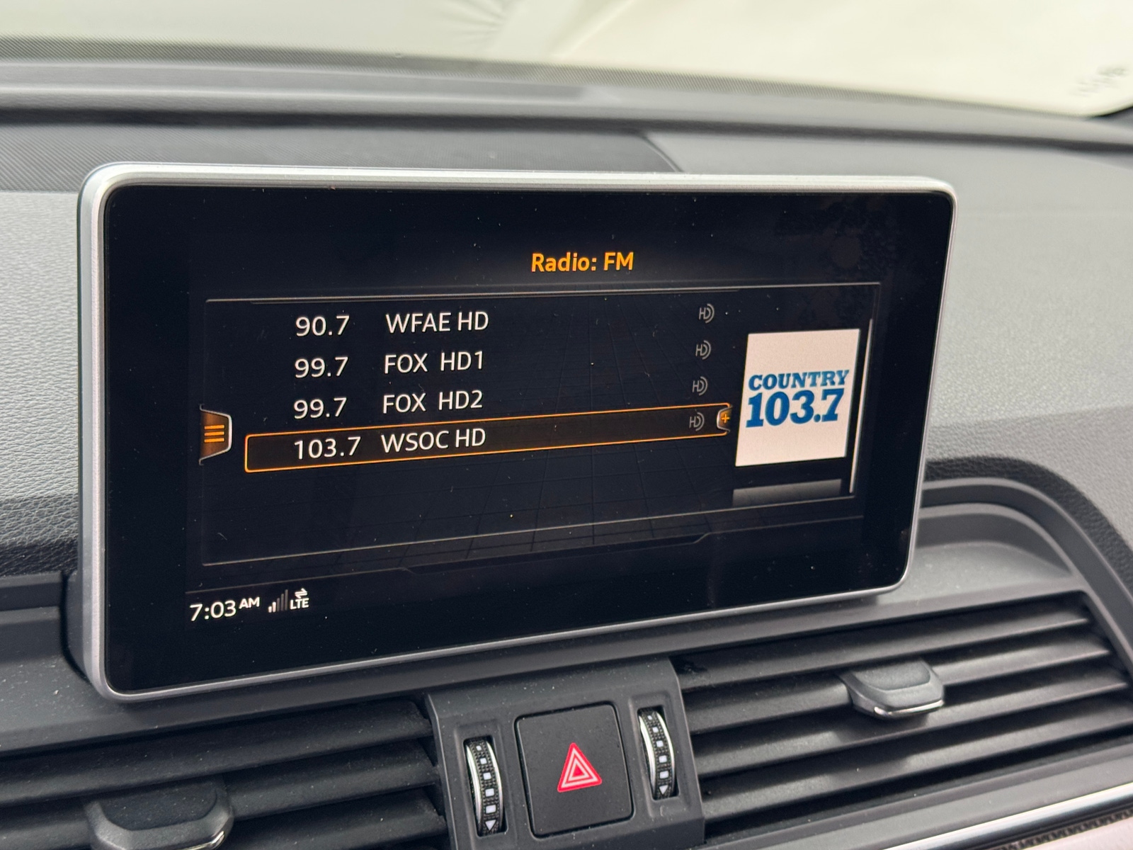 Thumbnail: 2019 Audi SQ5 - 3