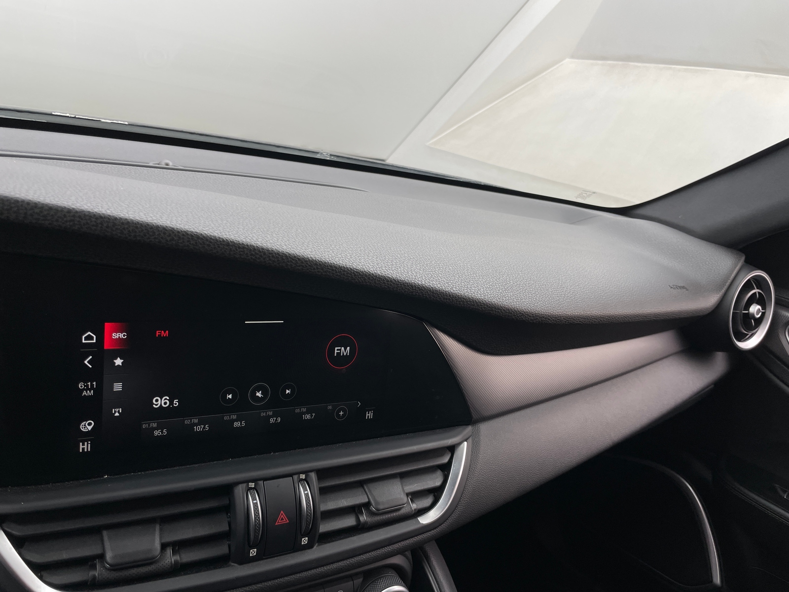 Thumbnail: 2020 Alfa Romeo Giulia - 3