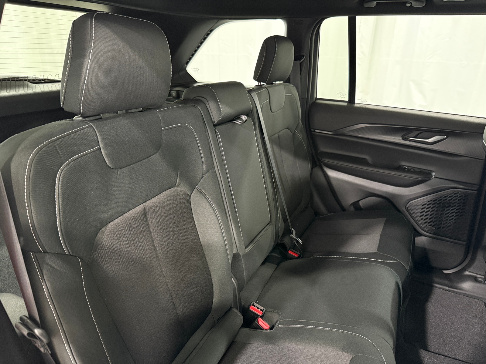 Thumbnail: 2026 Jeep Grand Cherokee - 6