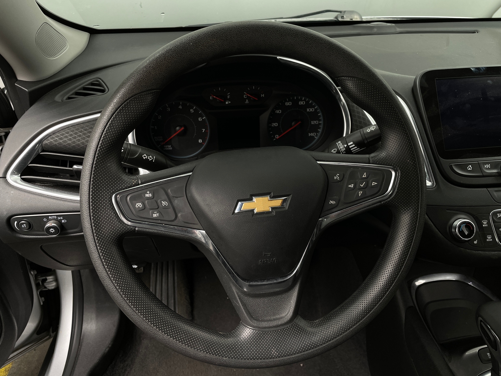 Thumbnail: 2021 Chevrolet Malibu - 5