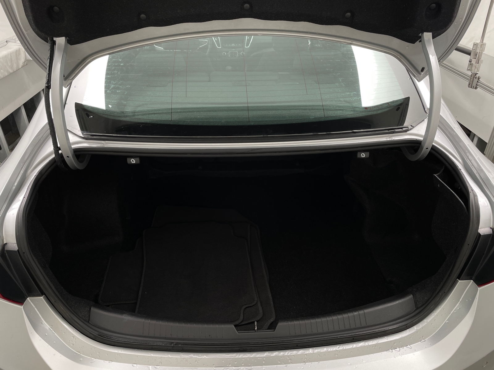 Thumbnail: 2021 Chevrolet Malibu - 7