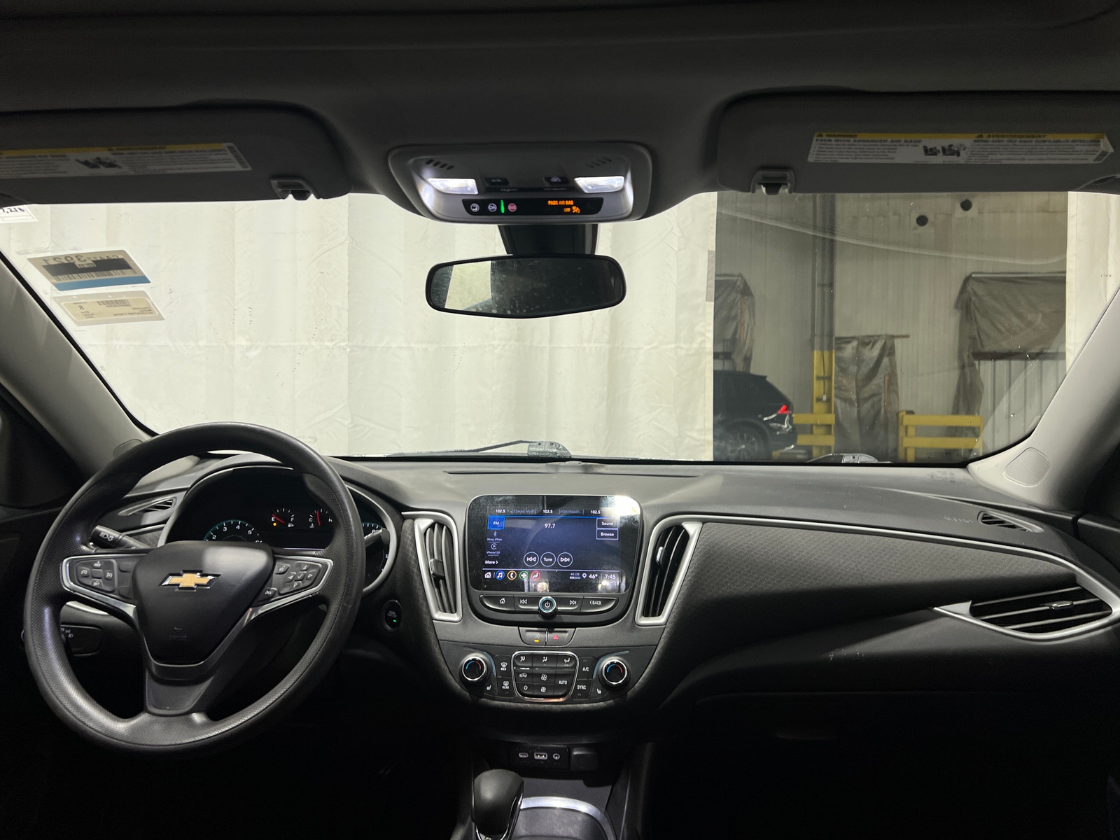 Thumbnail: 2022 Chevrolet Malibu - 3