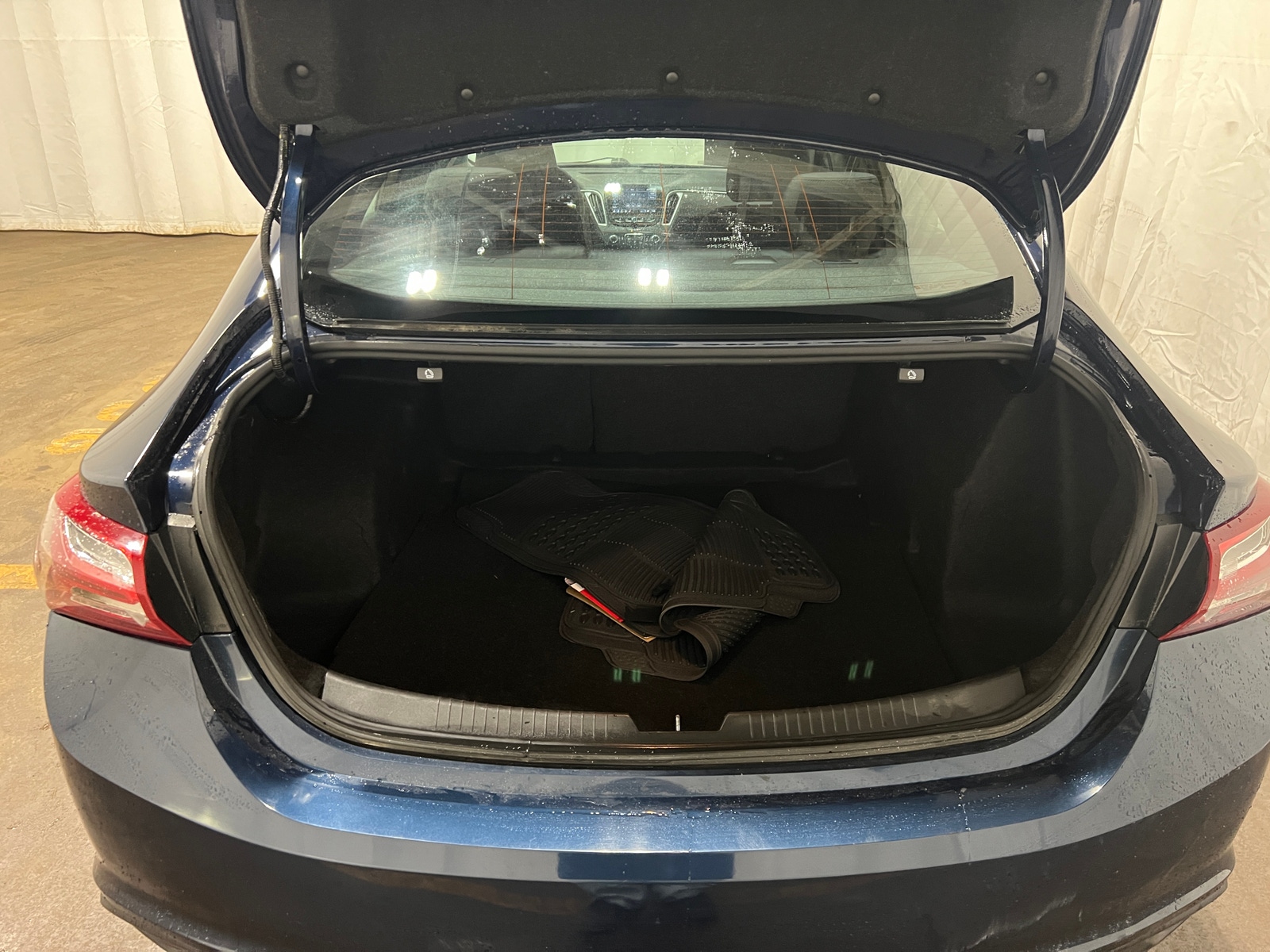 Thumbnail: 2022 Chevrolet Malibu - 7