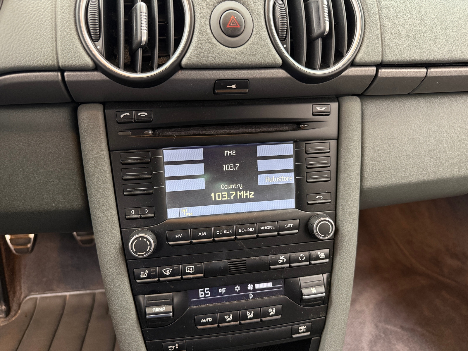 Thumbnail: 2010 Porsche Cayman - 2