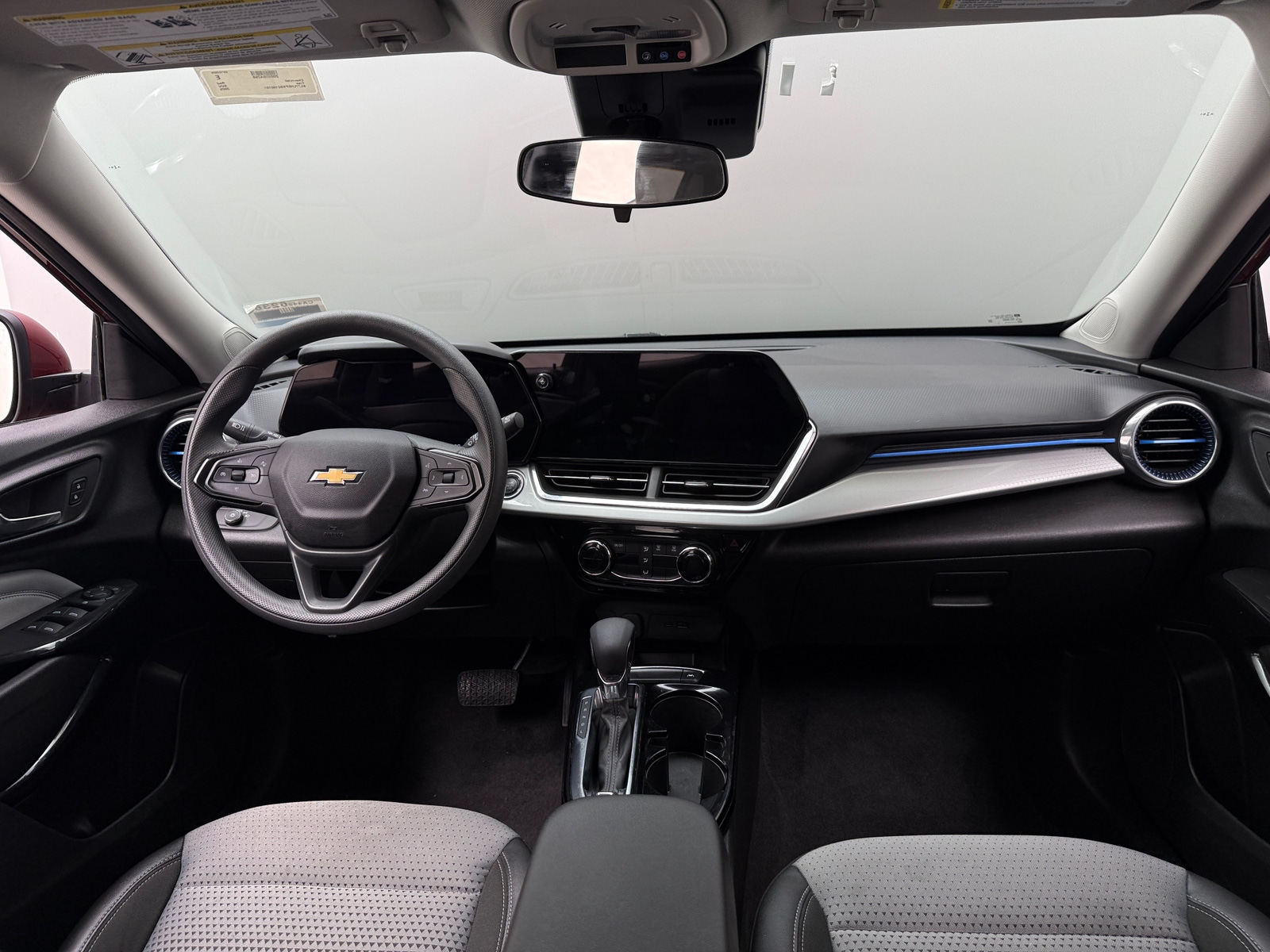 Thumbnail: 2025 Chevrolet Trax - 3