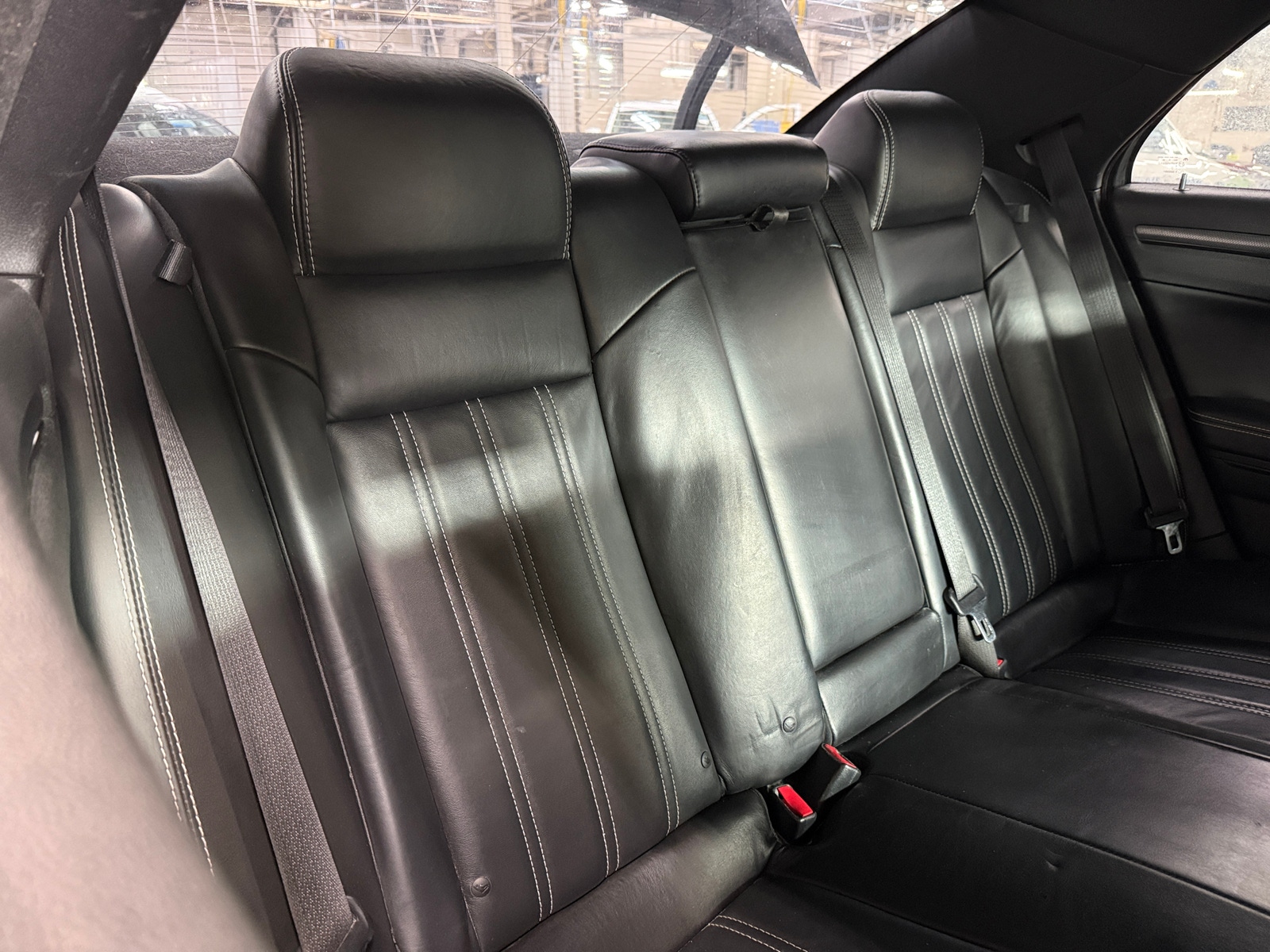 Thumbnail: 2016 Chrysler 300 - 5