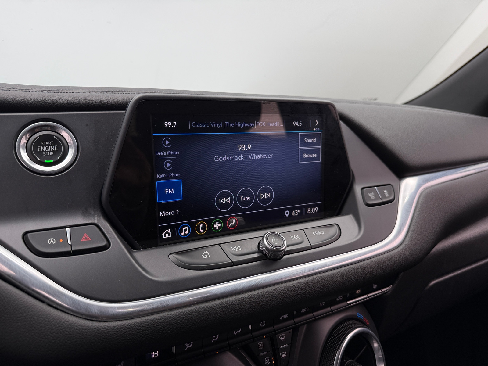 Thumbnail: 2021 Chevrolet Blazer - 4