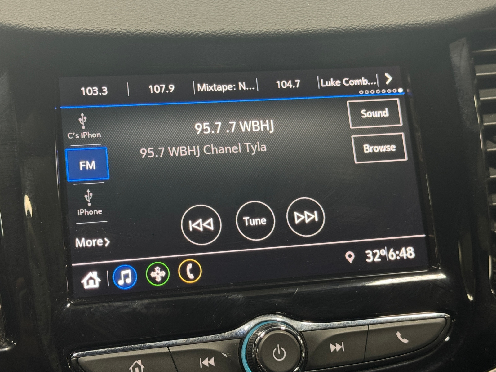 Thumbnail: 2020 Chevrolet Trax - 4