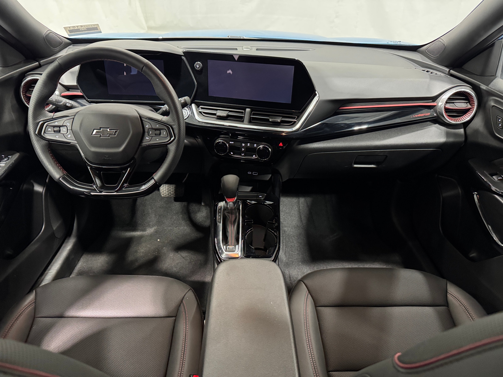 Thumbnail: 2025 Chevrolet Trax - 2