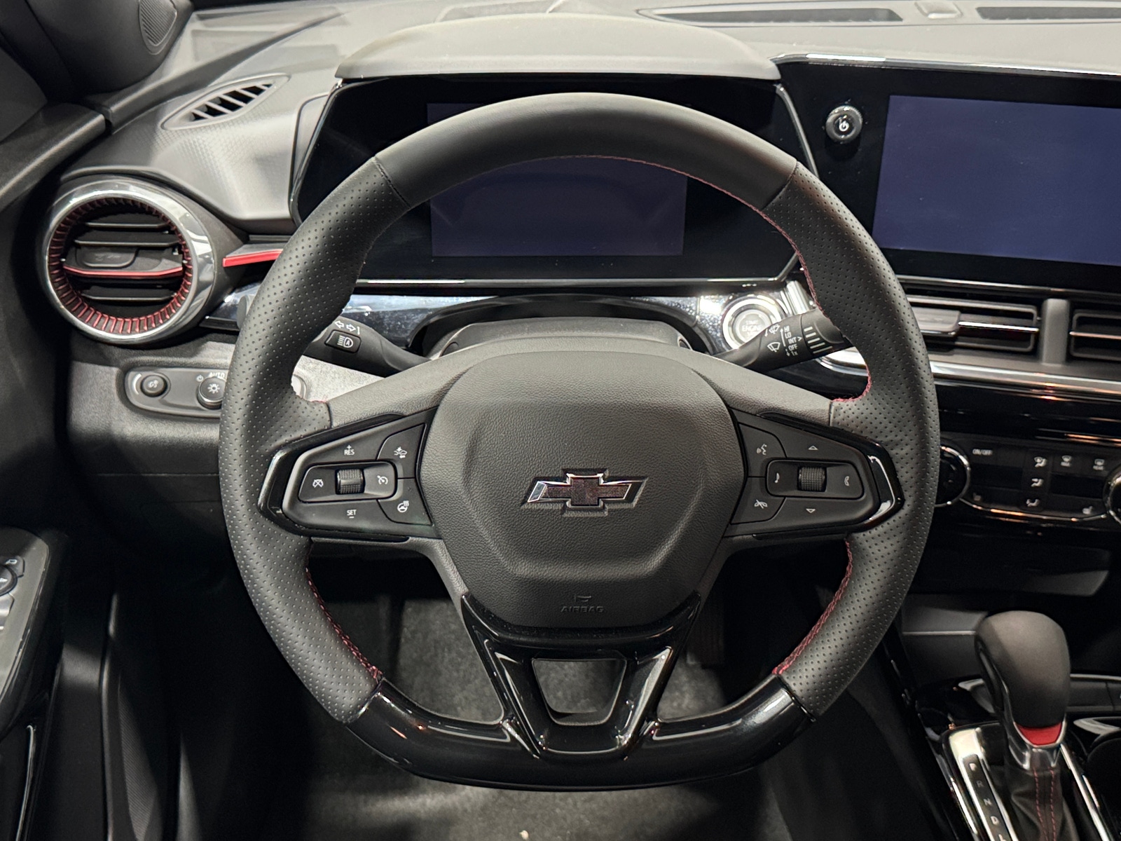 Thumbnail: 2025 Chevrolet Trax - 4