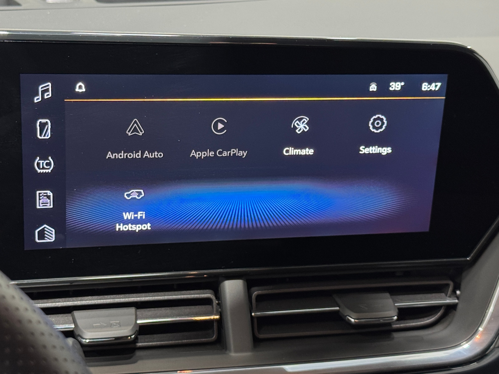 Thumbnail: 2025 Chevrolet Trax - 3