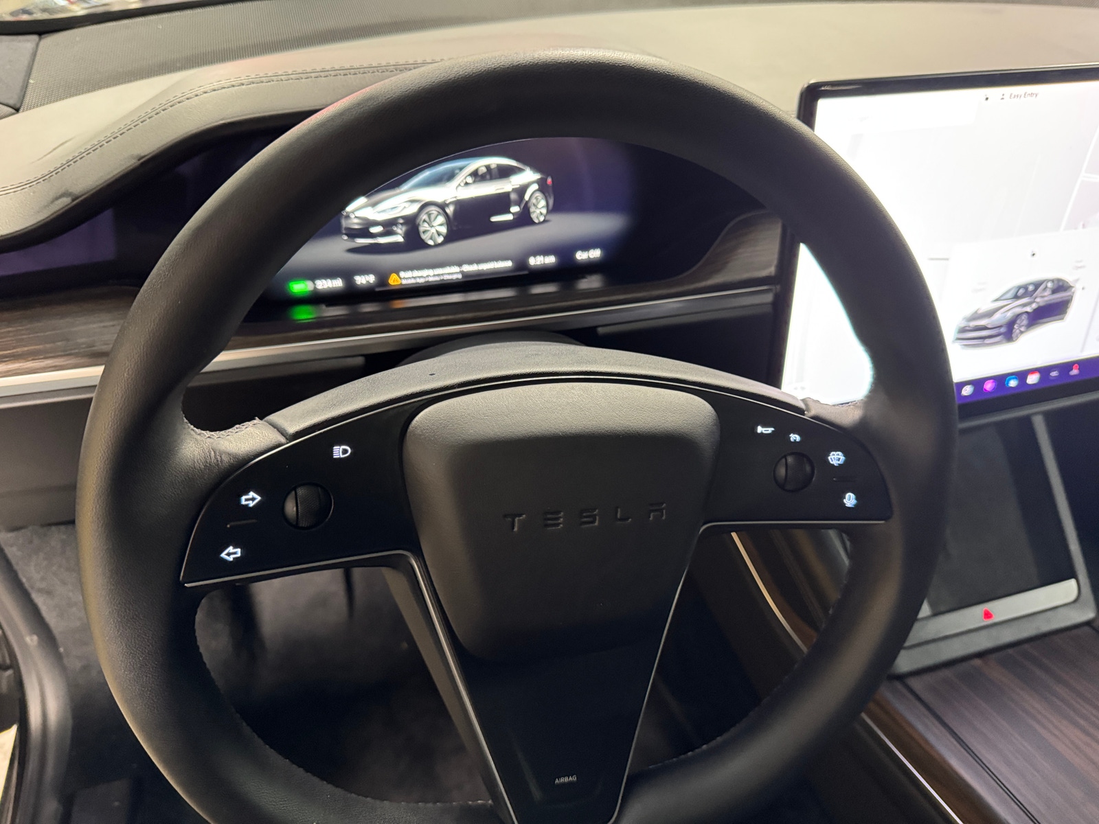 Thumbnail: 2022 Tesla Model S - 4