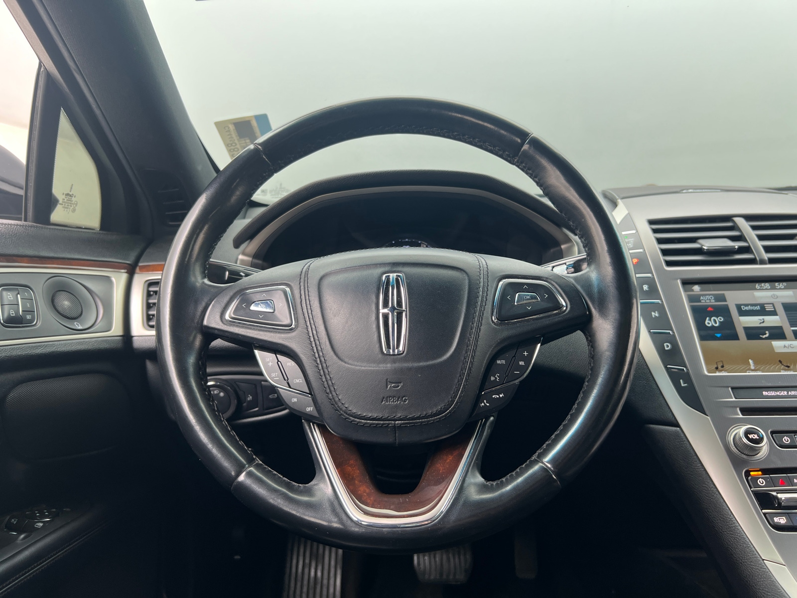 Thumbnail: 2018 Lincoln MKZ - 4