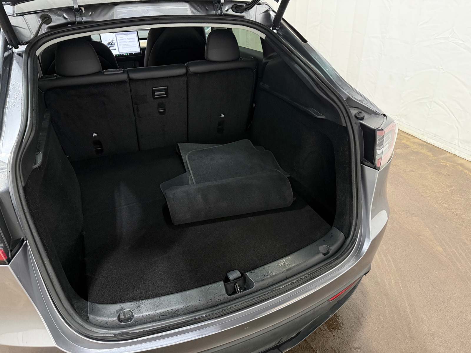 Thumbnail: 2025 Tesla Model Y - 6