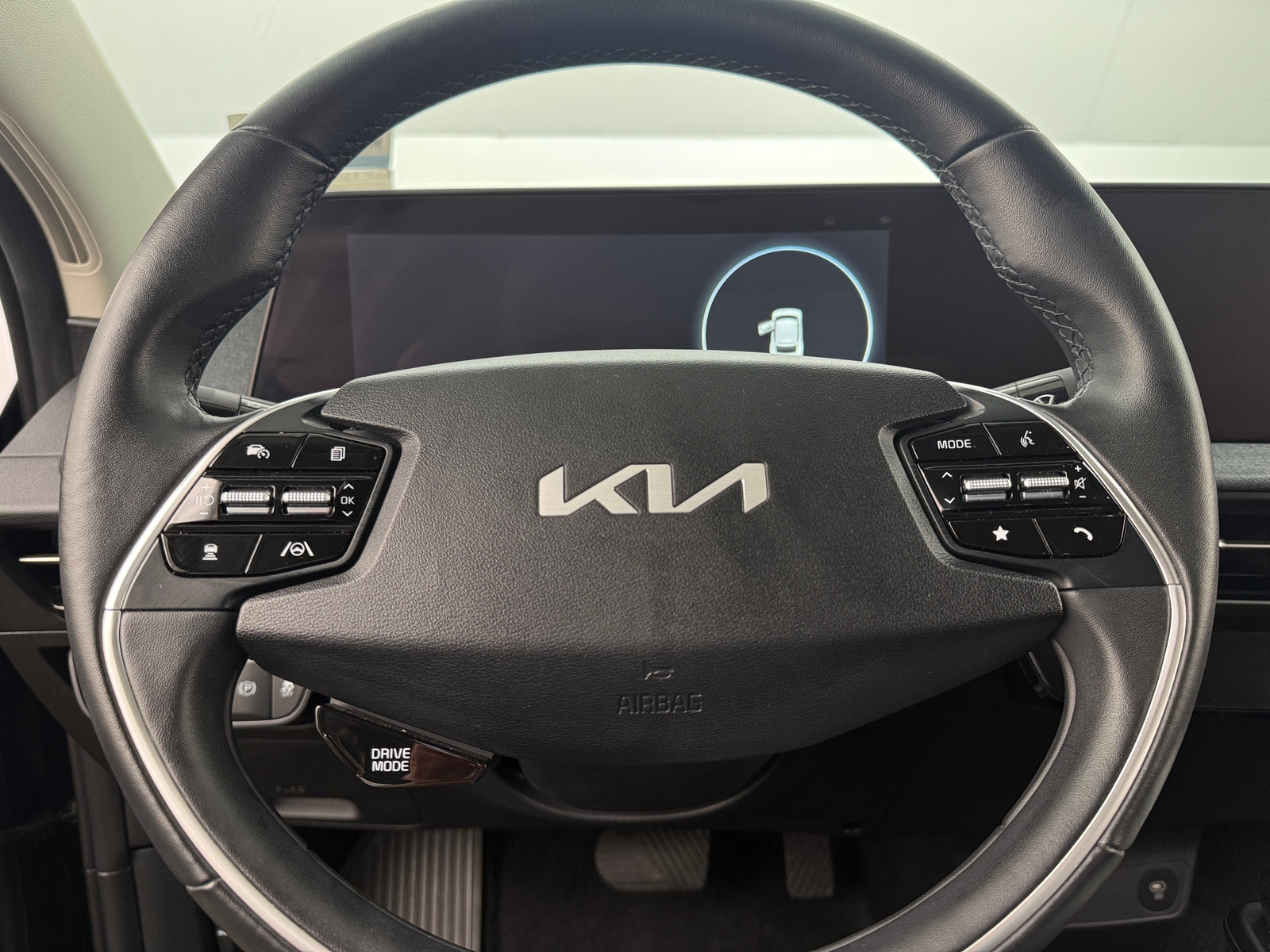 Thumbnail: 2024 Kia EV6 - 5