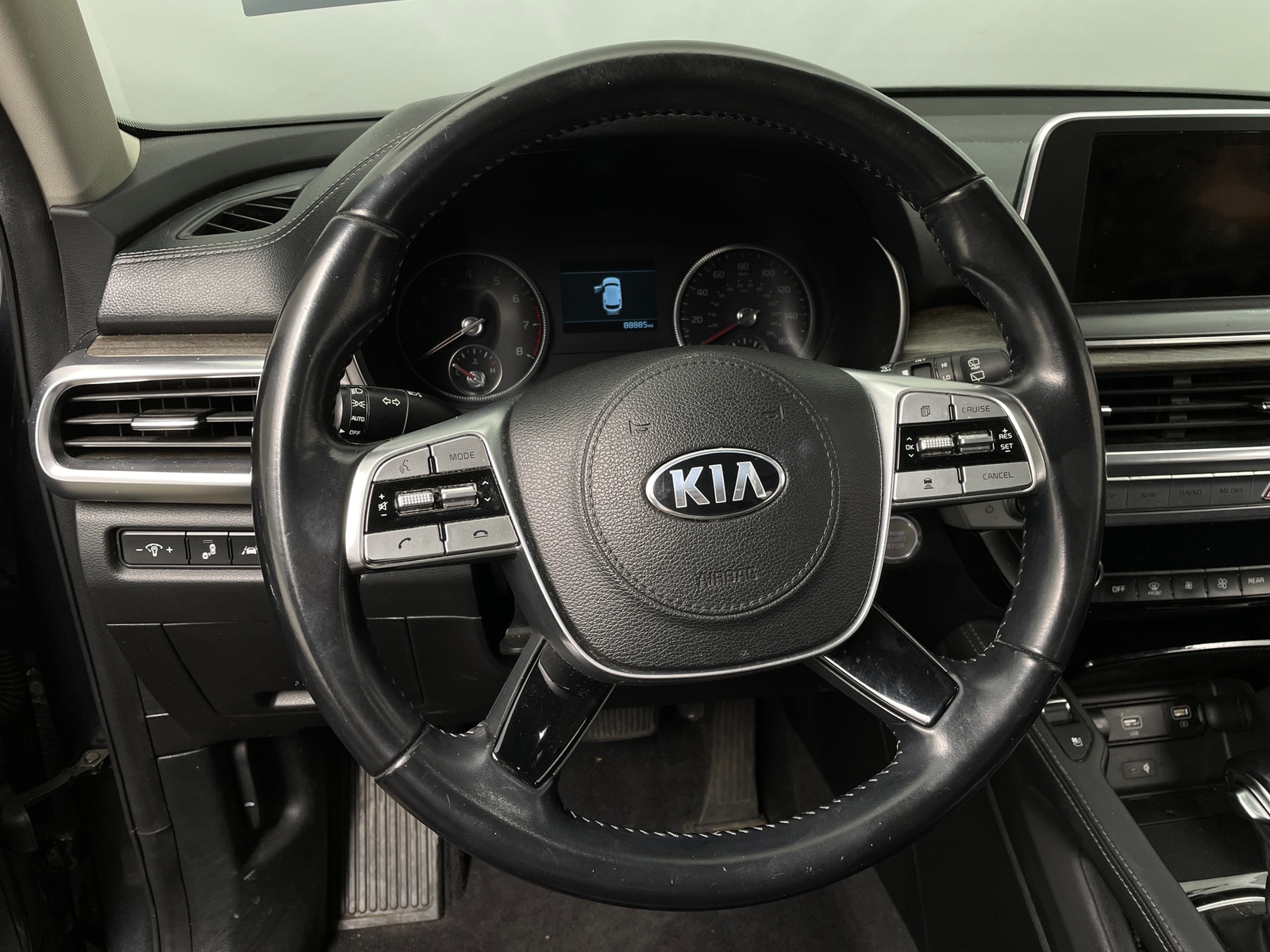 Thumbnail: 2021 Kia Telluride - 4