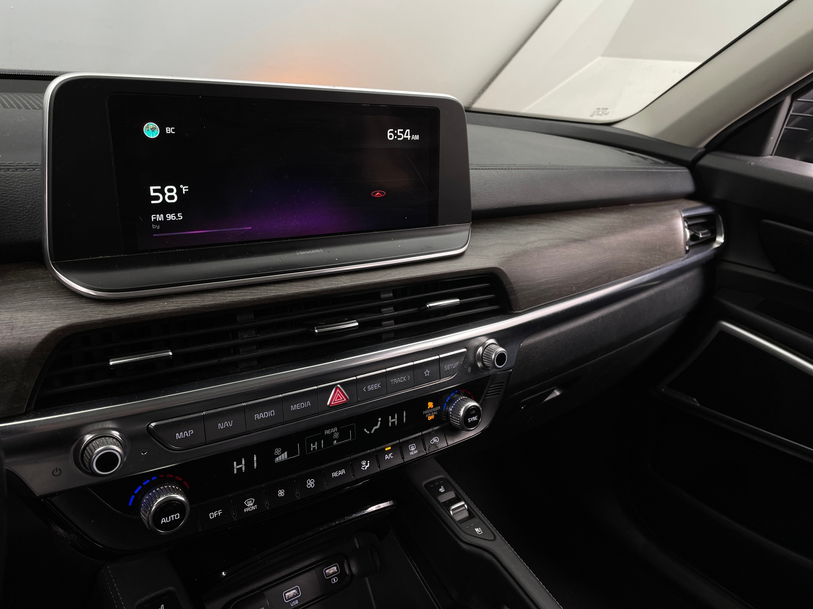 Thumbnail: 2021 Kia Telluride - 3