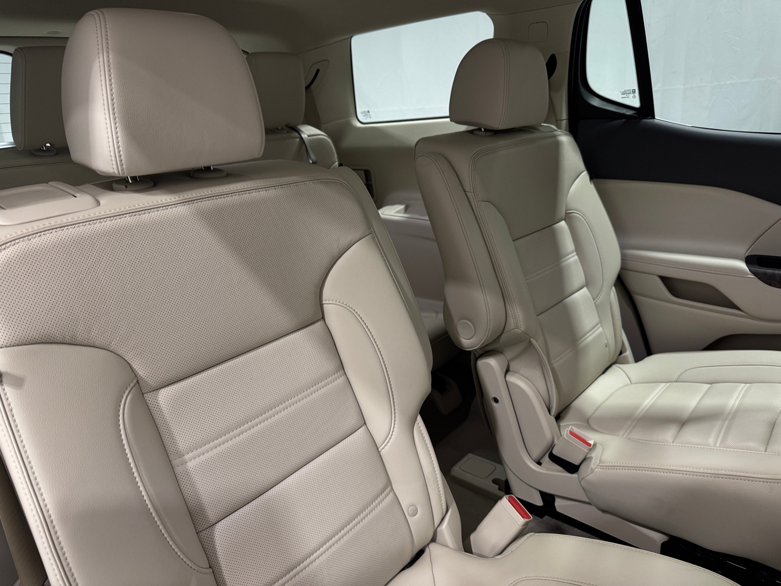 Thumbnail: 2023 GMC Acadia - 5