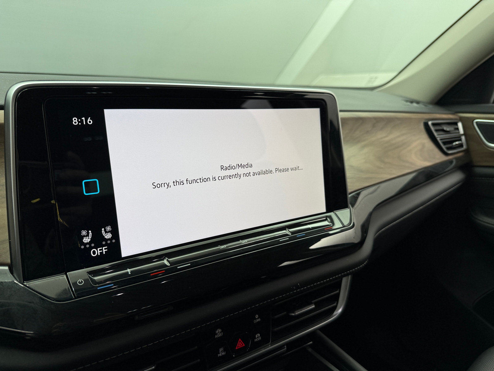 Thumbnail: 2025 Volkswagen Atlas - 3