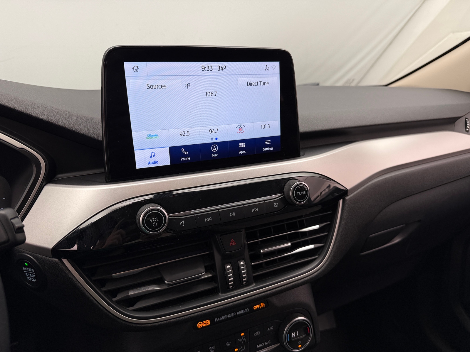 Thumbnail: 2020 Ford Escape - 4