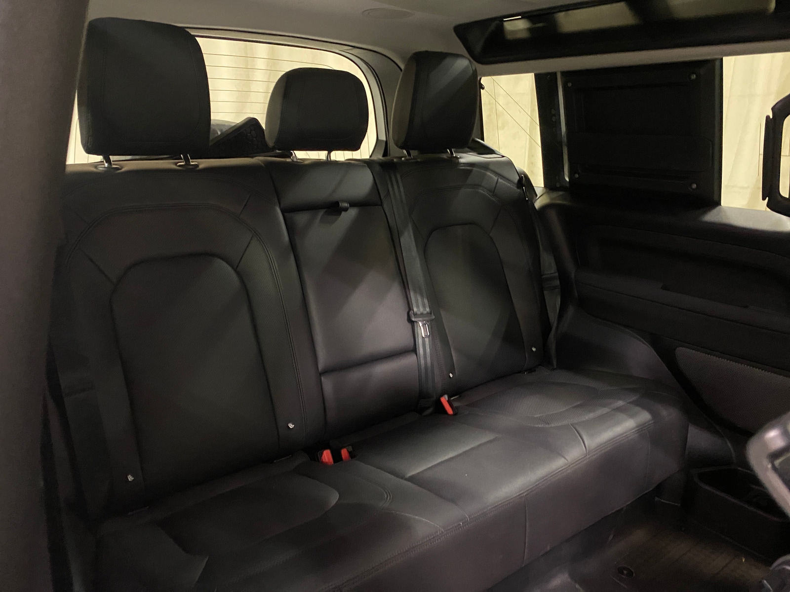 Thumbnail: 2023 Land Rover Defender - 5