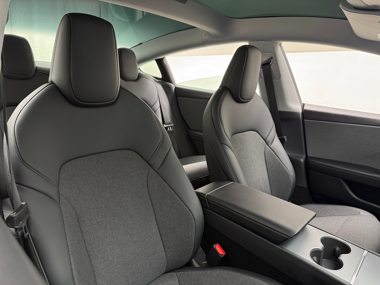 Thumbnail: 2025 Tesla Model 3 - 2