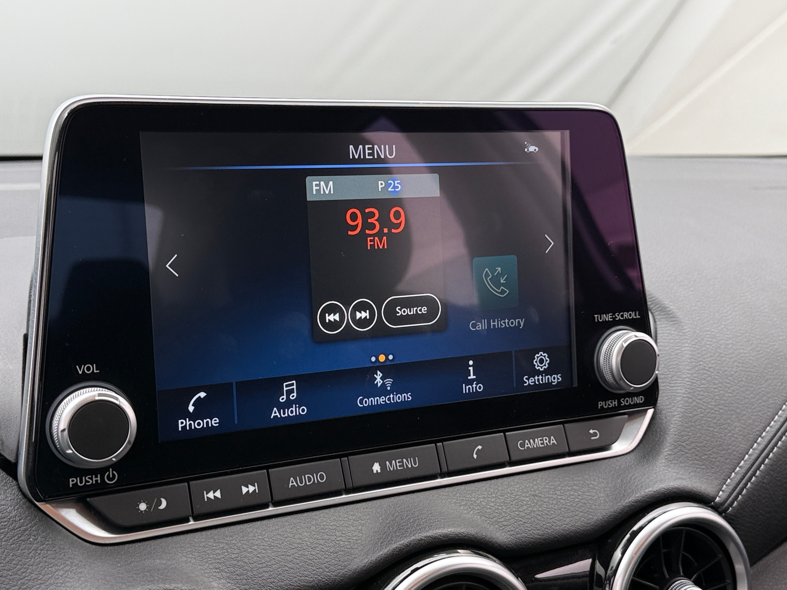 Thumbnail: 2025 Nissan Sentra - 4