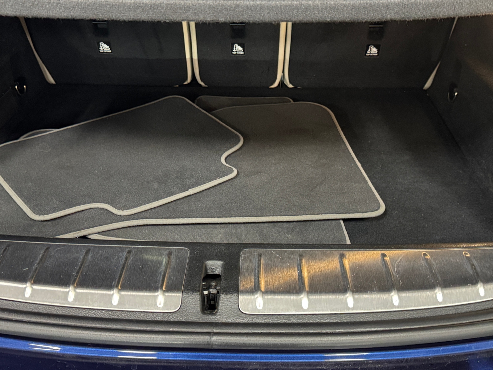 Thumbnail: 2018 BMW X2 - 6