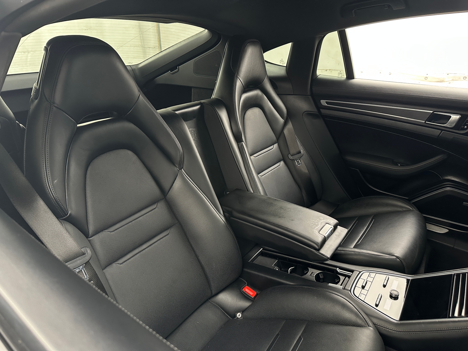 Thumbnail: 2020 Porsche Panamera - 5