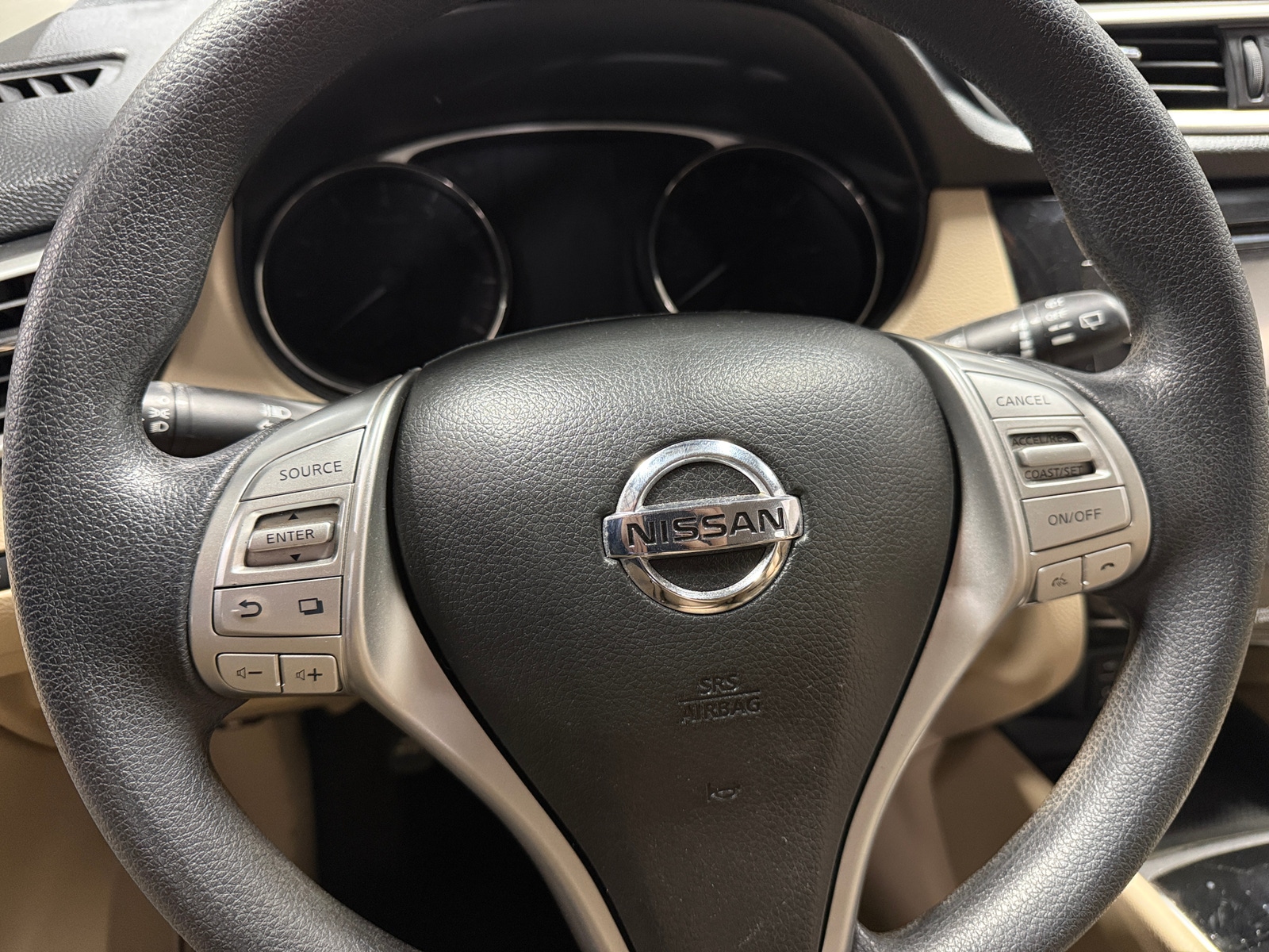Thumbnail: 2016 Nissan Rogue - 5