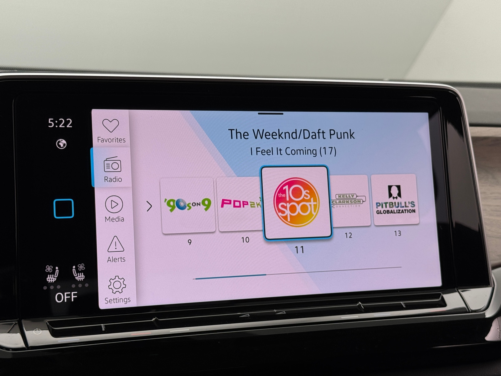 Thumbnail: 2025 Volkswagen Atlas - 3