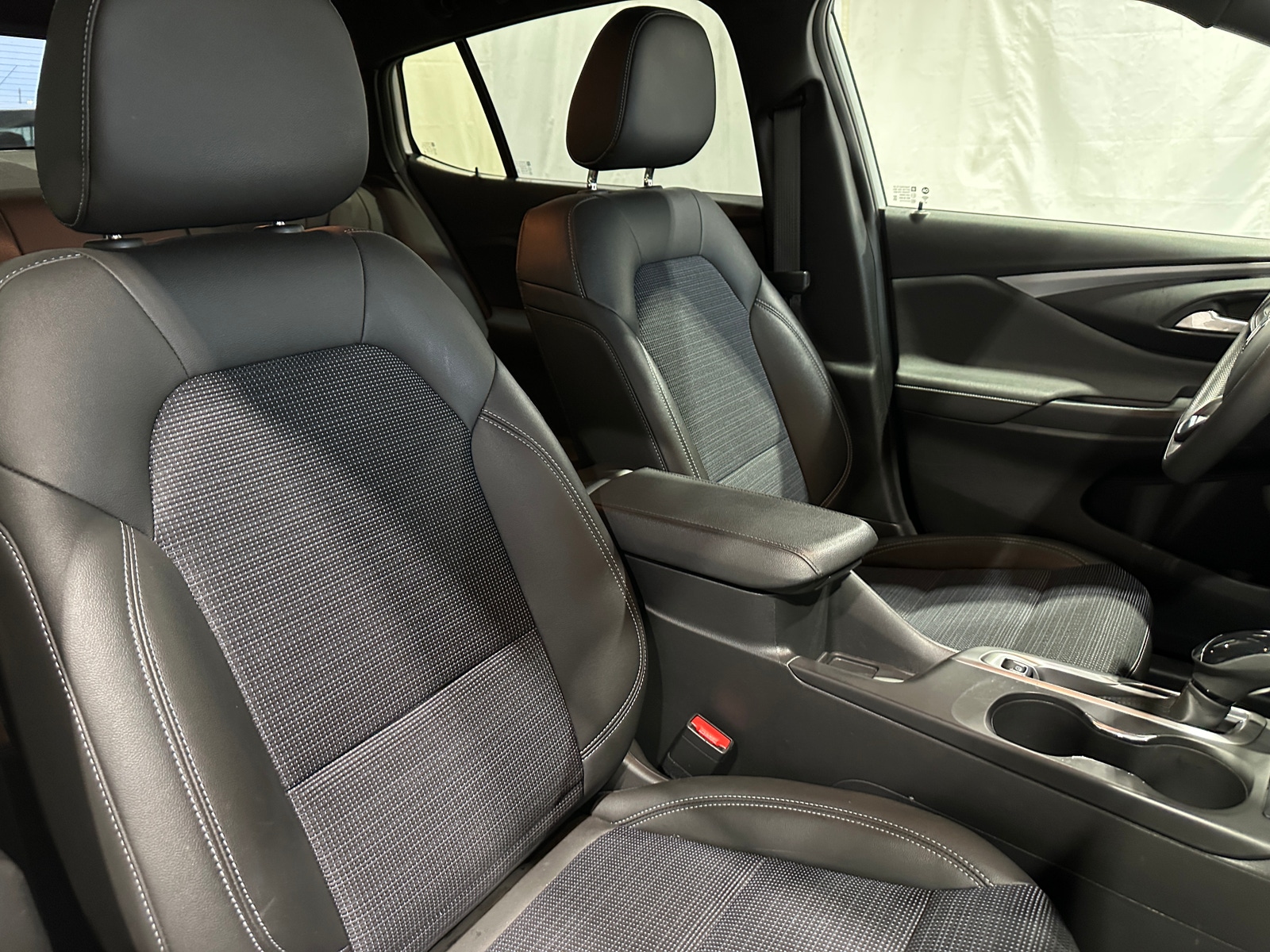 Thumbnail: 2025 Buick Envista - 2